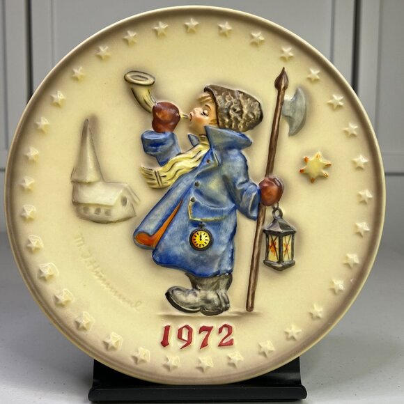 Hummel 1972 Annual 7.5" Plate "Hear Ye Hear Ye" M.J. Hummel Germany - Picture 6 of 7